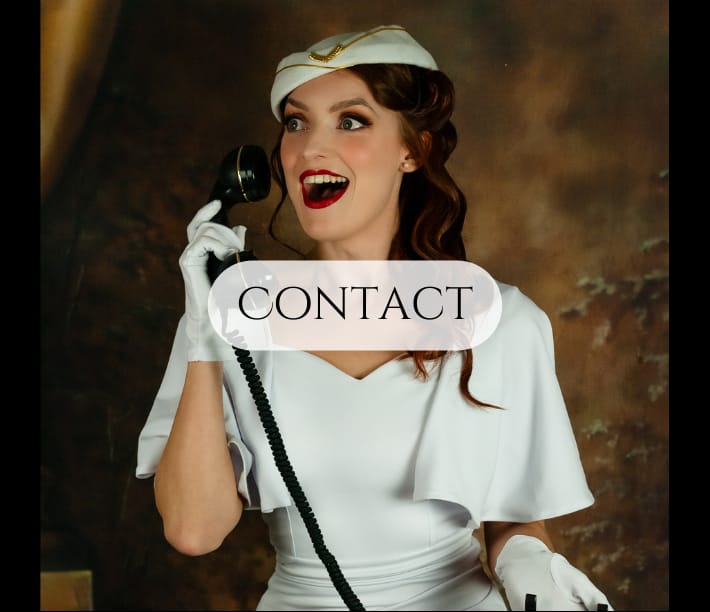 Gigi au téléphone, lien vers la page de contact